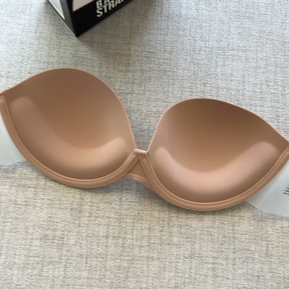 Backless Strapless Bra - Picture 6 of 6